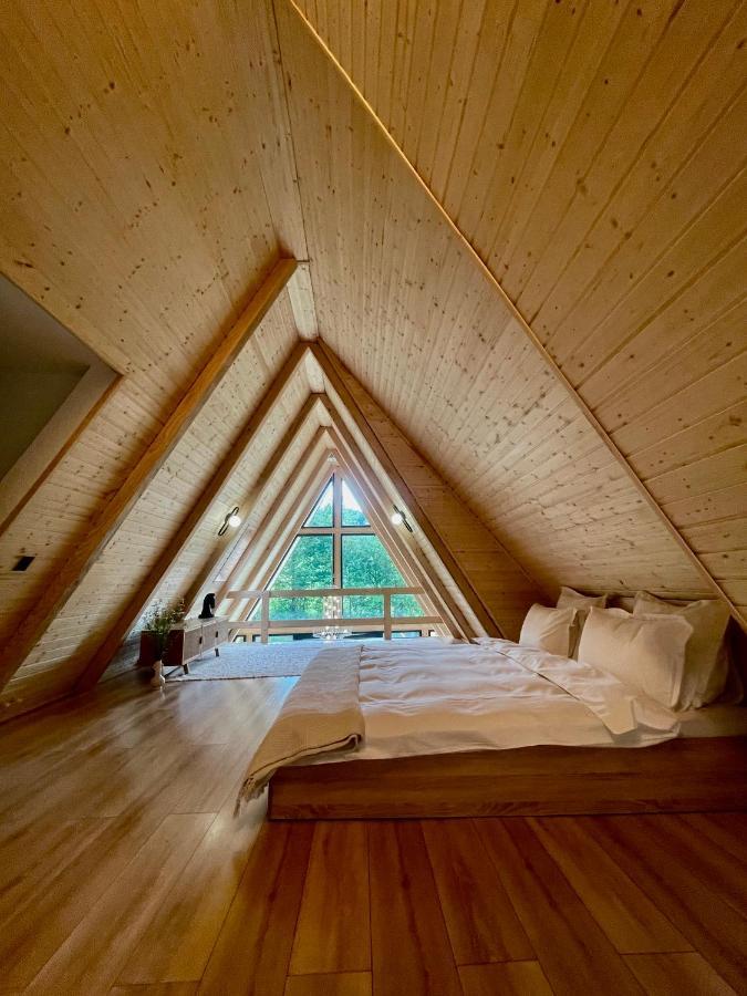 Cabana A-Frame Cricov 9 Hotel Valea Lunga-Ogrea ภายนอก รูปภาพ